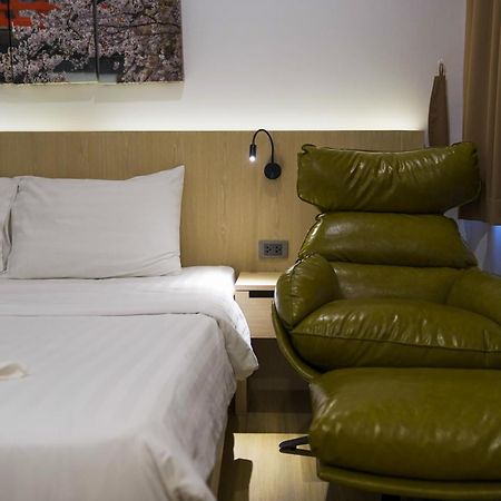 Sakura Sky Residence Бангкок Экстерьер фото