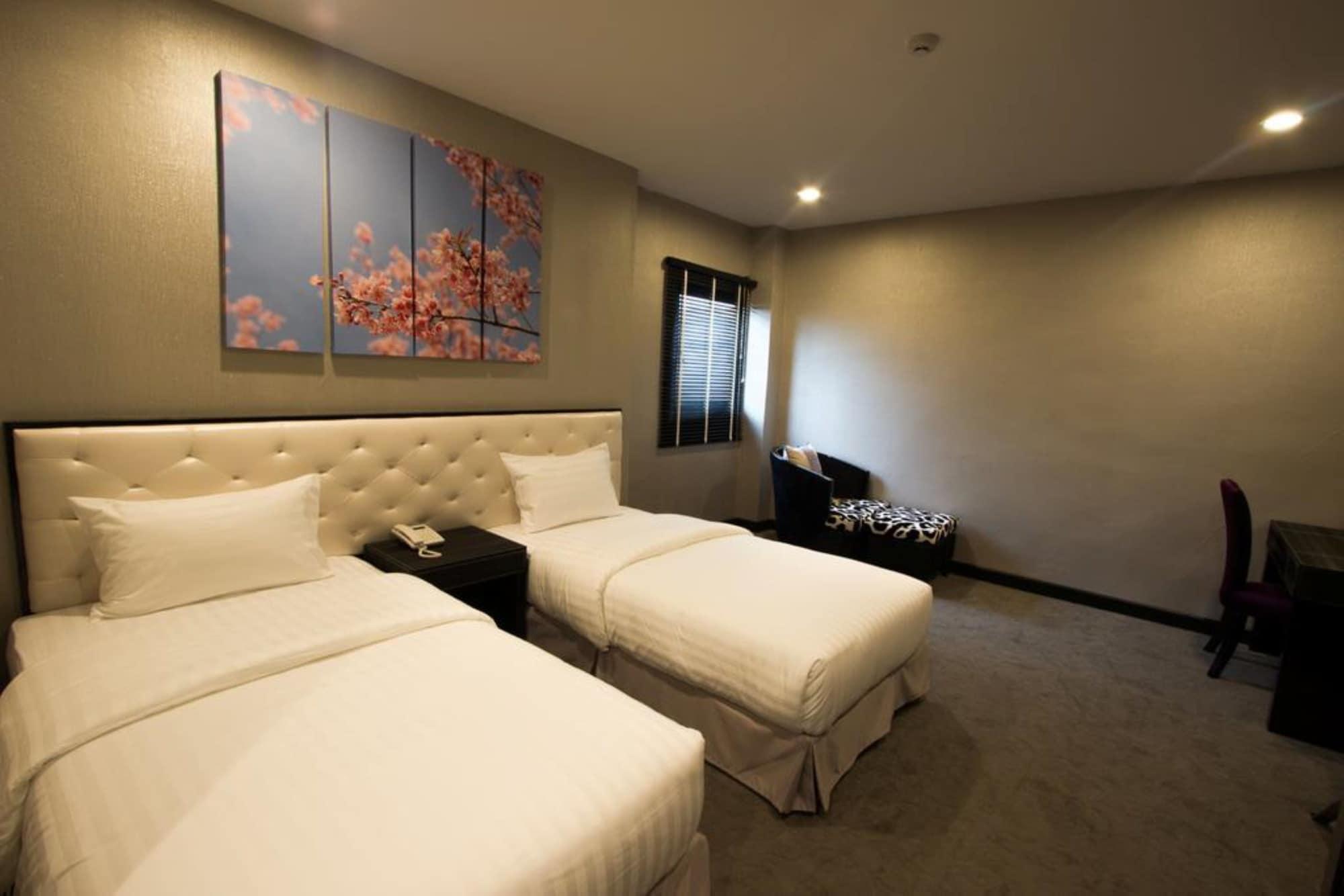 Sakura Sky Residence Бангкок Экстерьер фото