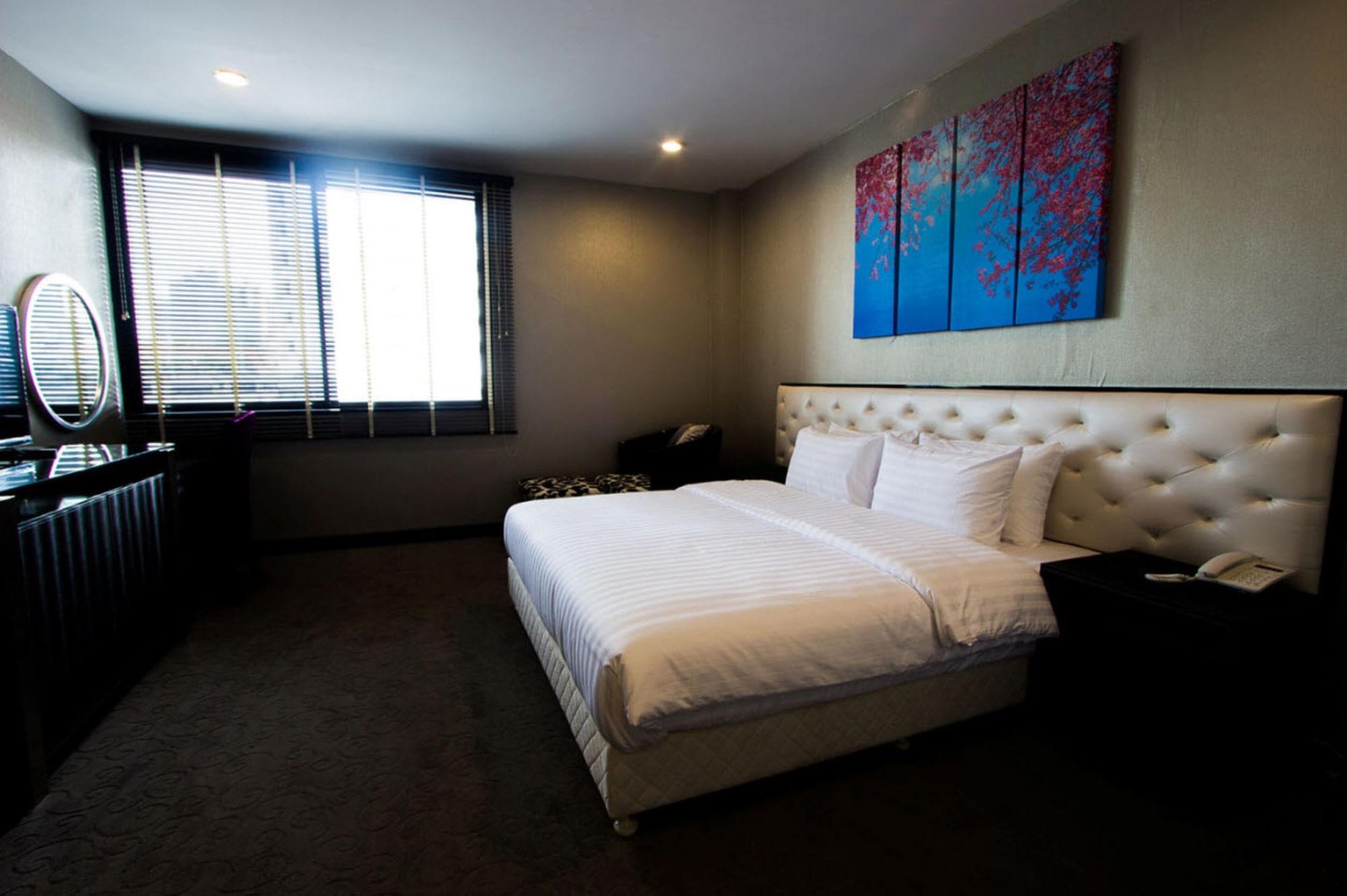 Sakura Sky Residence Бангкок Экстерьер фото