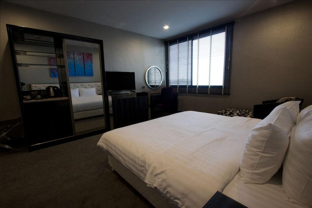 Sakura Sky Residence Бангкок Экстерьер фото