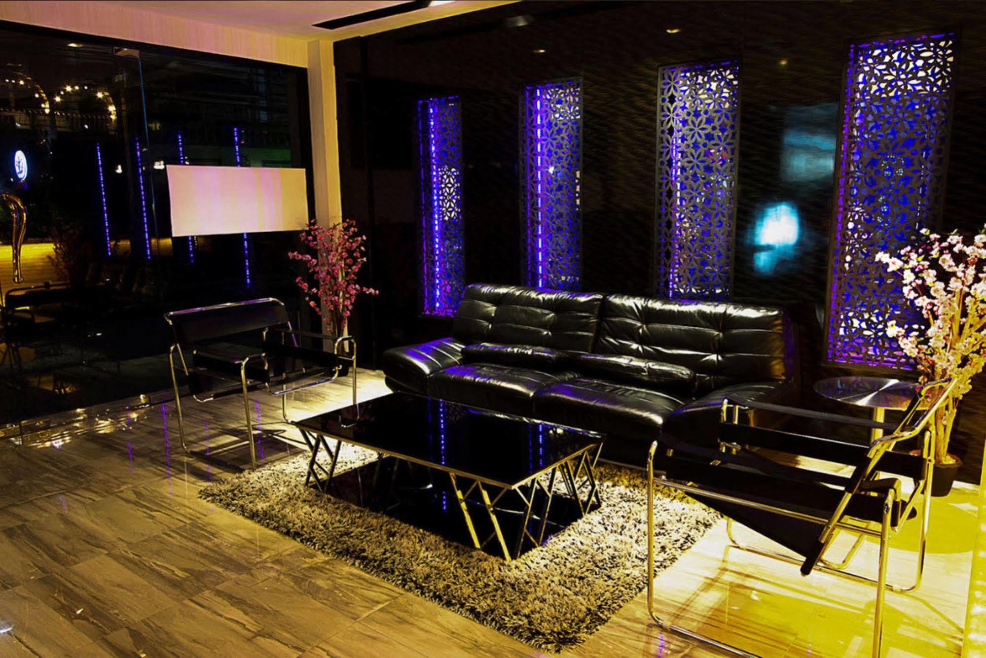 Sakura Sky Residence Бангкок Экстерьер фото